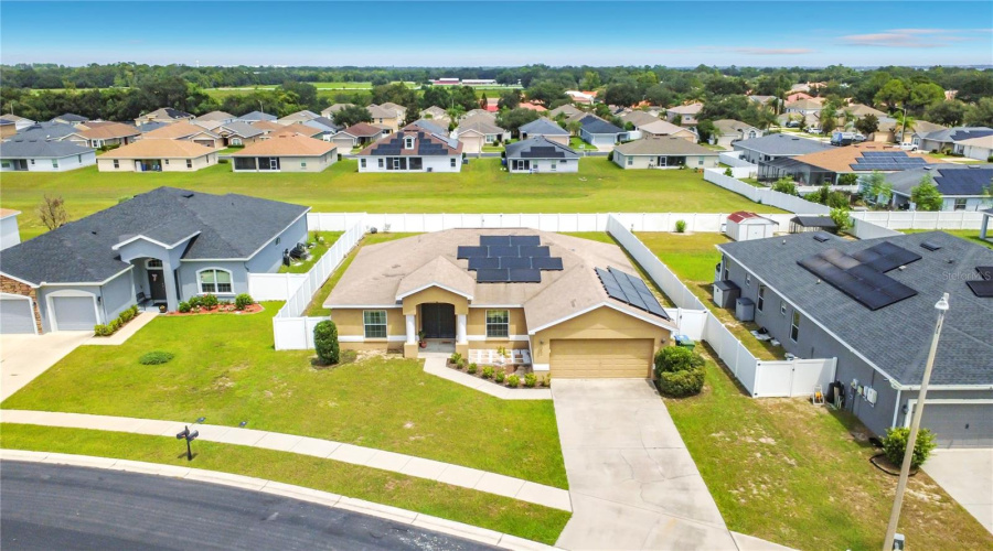 Winter Haven, Florida 33881, 4 Bedroom Bedrooms, ,2 Bathroombathrooms,Residential,For Sale,Fieldstone,0,Mfro6436054