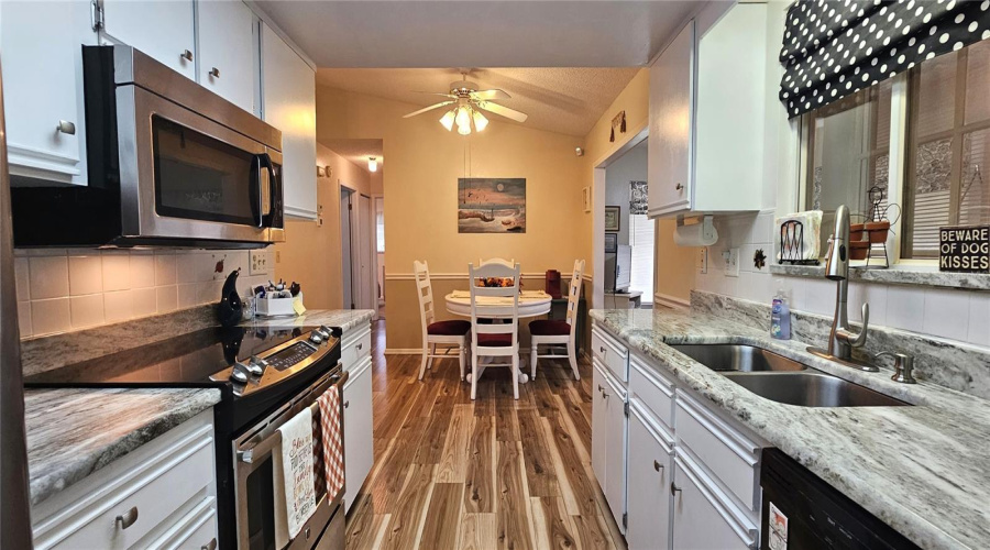 Ocala, Florida 34481, 2 Bedroom Bedrooms, ,2 Bathroombathrooms,Residential,For Sale,106Th,0,Mfrom730639
