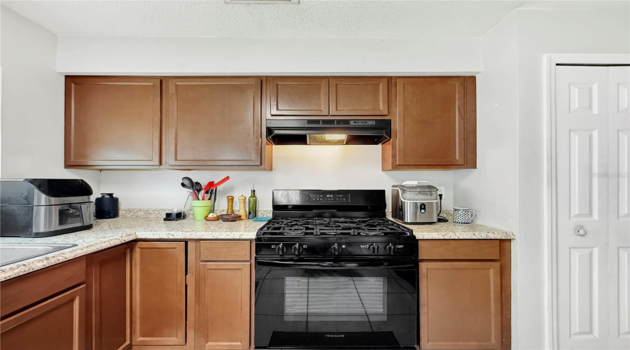 Valrico, Florida 33594, 4 Bedroom Bedrooms, ,2 Bathroombathrooms,Residential,For Sale,Summer House,0,Mfrtb8528566