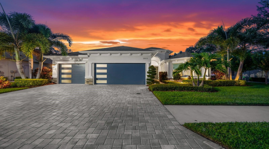 Palm Harbor, Florida 34683, 4 Bedroom Bedrooms, ,4 Bathroombathrooms,Residential,For Sale,Bee Branch,0,Mfrtb8526593