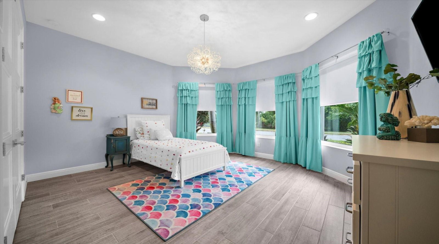 Palm Harbor, Florida 34683, 4 Bedroom Bedrooms, ,4 Bathroombathrooms,Residential,For Sale,Bee Branch,0,Mfrtb8526593