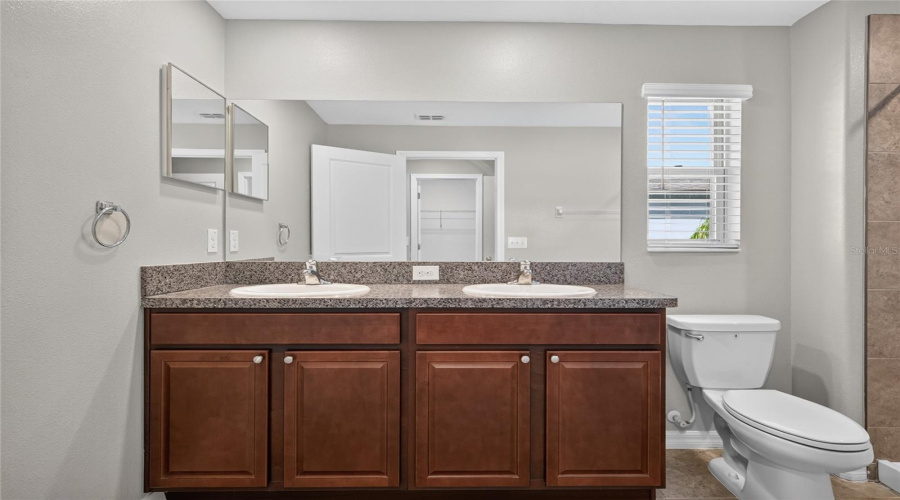Tampa, Florida 33619, 2 Bedroom Bedrooms, ,2 Bathroombathrooms,Residential,For Sale,Ginger Lily,0,Mfrtb8532849