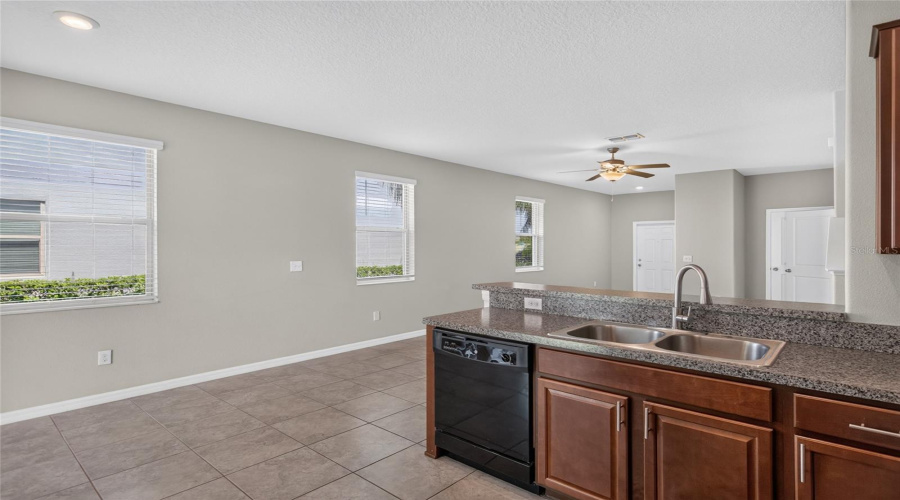 Tampa, Florida 33619, 2 Bedroom Bedrooms, ,2 Bathroombathrooms,Residential,For Sale,Ginger Lily,0,Mfrtb8532849