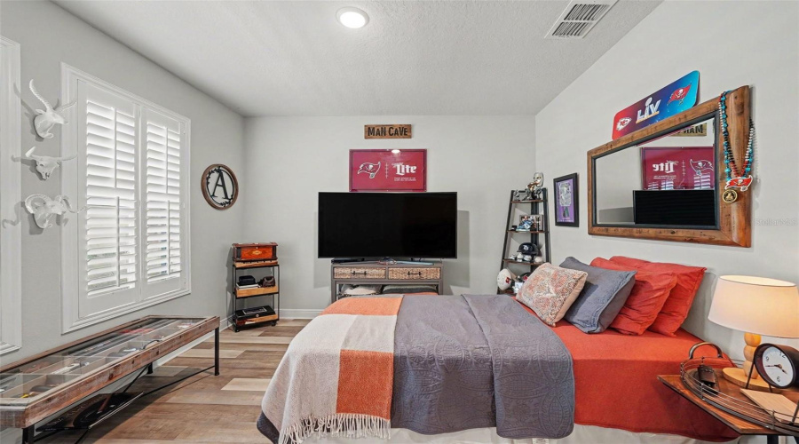 Tampa, Florida 33626, 3 Bedroom Bedrooms, ,3 Bathroombathrooms,Residential,For Sale,Cavendish,0,Mfrtb8532903
