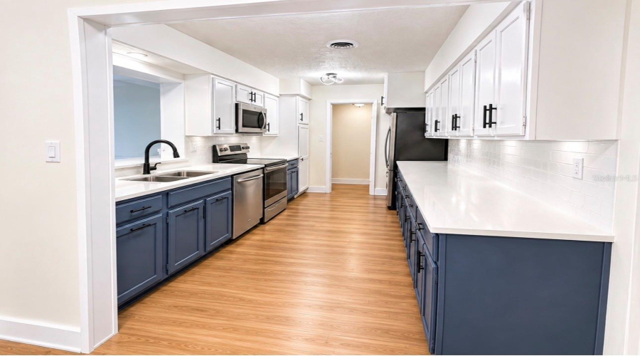 Belle Isle, Florida 32812, 4 Bedroom Bedrooms, ,4 Bathroombathrooms,Residential,For Sale,Flowertree,0,Mfrs5155867