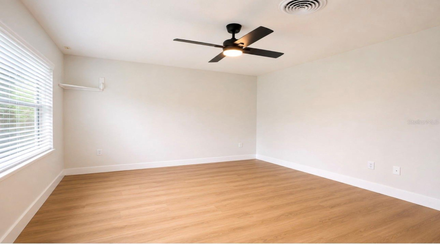Belle Isle, Florida 32812, 4 Bedroom Bedrooms, ,4 Bathroombathrooms,Residential,For Sale,Flowertree,0,Mfrs5155867