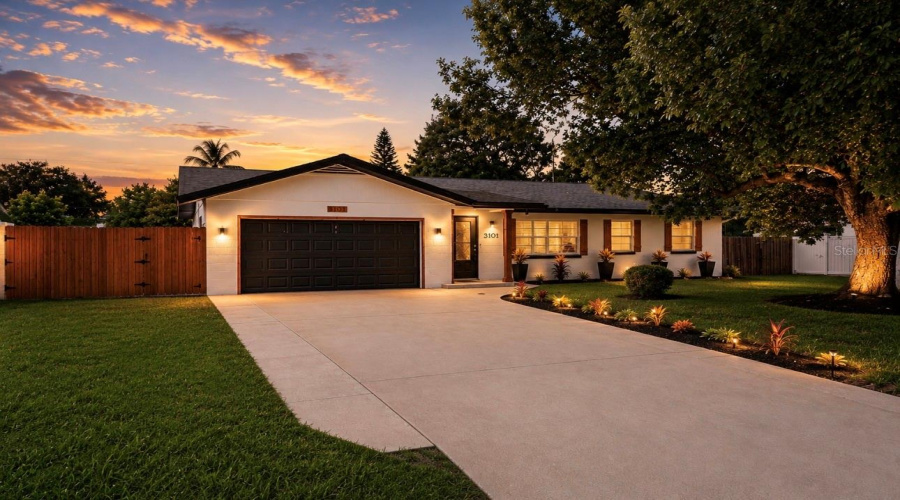 Belle Isle, Florida 32812, 4 Bedroom Bedrooms, ,4 Bathroombathrooms,Residential,For Sale,Flowertree,0,Mfrs5155867