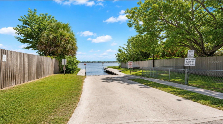 Belle Isle, Florida 32812, 4 Bedroom Bedrooms, ,4 Bathroombathrooms,Residential,For Sale,Flowertree,0,Mfrs5155867