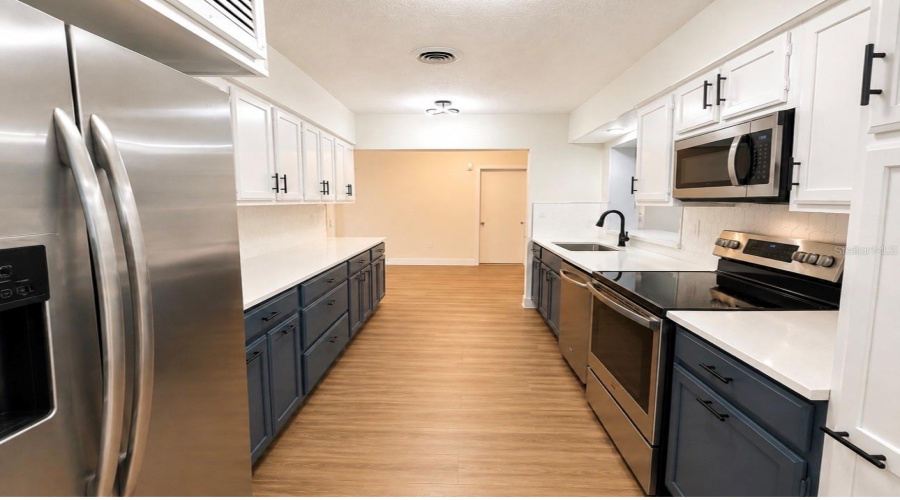 Belle Isle, Florida 32812, 4 Bedroom Bedrooms, ,4 Bathroombathrooms,Residential,For Sale,Flowertree,0,Mfrs5155867