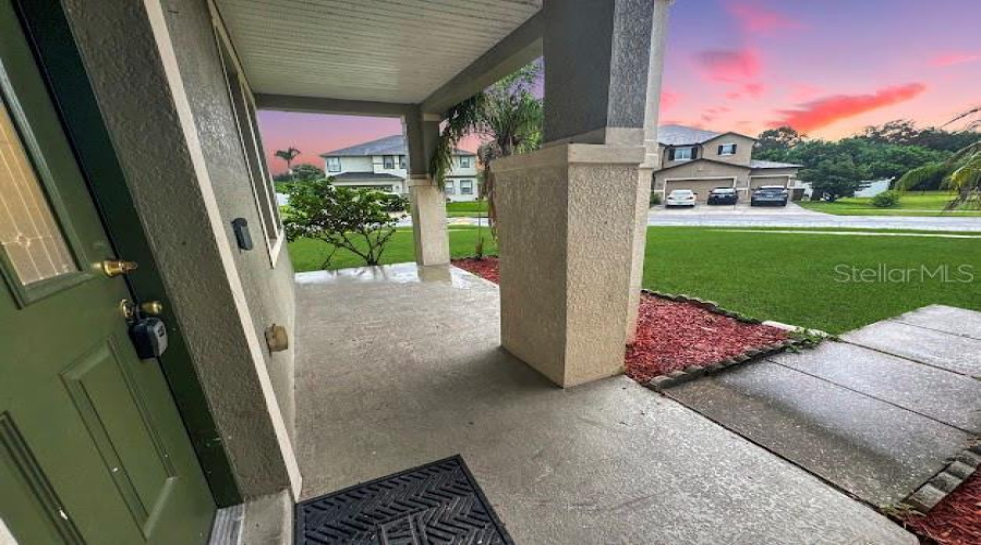 Kissimmee, Florida 34744, 4 Bedroom Bedrooms, ,2 Bathroombathrooms,Residential,For Sale,Bearing,0,Mfro6428655