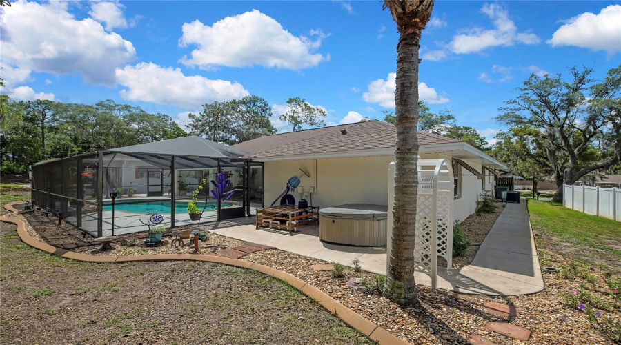Homosassa, Florida 34448, 4 Bedroom Bedrooms, ,3 Bathroombathrooms,Residential,For Sale,Chive,0,Mfrw7886226