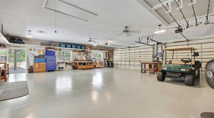 Homosassa, Florida 34448, 4 Bedroom Bedrooms, ,3 Bathroombathrooms,Residential,For Sale,Chive,0,Mfrw7886226