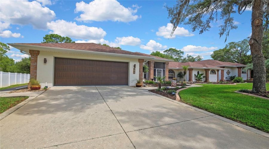 Homosassa, Florida 34448, 4 Bedroom Bedrooms, ,3 Bathroombathrooms,Residential,For Sale,Chive,0,Mfrw7886226