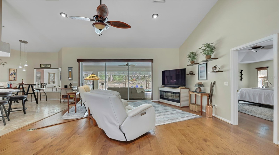 Homosassa, Florida 34448, 4 Bedroom Bedrooms, ,3 Bathroombathrooms,Residential,For Sale,Chive,0,Mfrw7886226