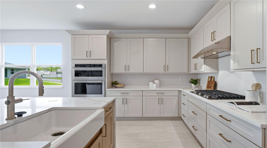 Apopka, Florida 32703, 3 Bedroom Bedrooms, ,2 Bathroombathrooms,Residential,For Sale,Stonecliff,0,Mfro6424388
