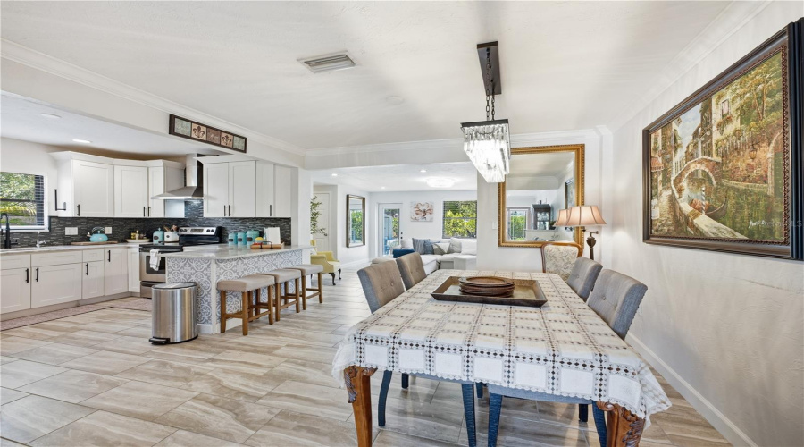 Sarasota, Florida 34234, 3 Bedroom Bedrooms, ,3 Bathroombathrooms,Residential,For Sale,Remington,0,Mfra4702395