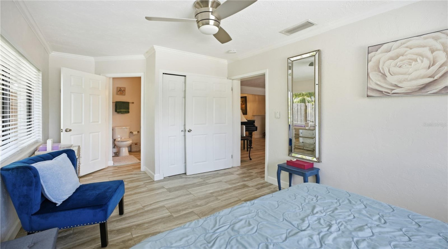 Sarasota, Florida 34234, 3 Bedroom Bedrooms, ,3 Bathroombathrooms,Residential,For Sale,Remington,0,Mfra4702395