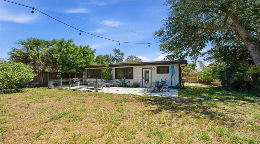 Sarasota, Florida 34234, 3 Bedroom Bedrooms, ,3 Bathroombathrooms,Residential,For Sale,Remington,0,Mfra4702395