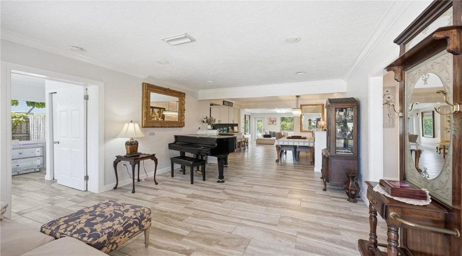Sarasota, Florida 34234, 3 Bedroom Bedrooms, ,3 Bathroombathrooms,Residential,For Sale,Remington,0,Mfra4702395