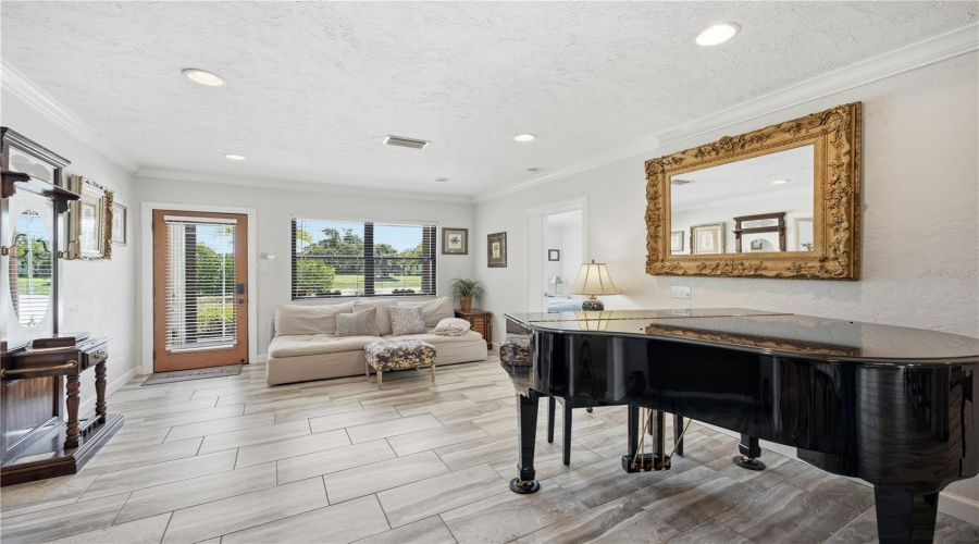 Sarasota, Florida 34234, 3 Bedroom Bedrooms, ,3 Bathroombathrooms,Residential,For Sale,Remington,0,Mfra4702395
