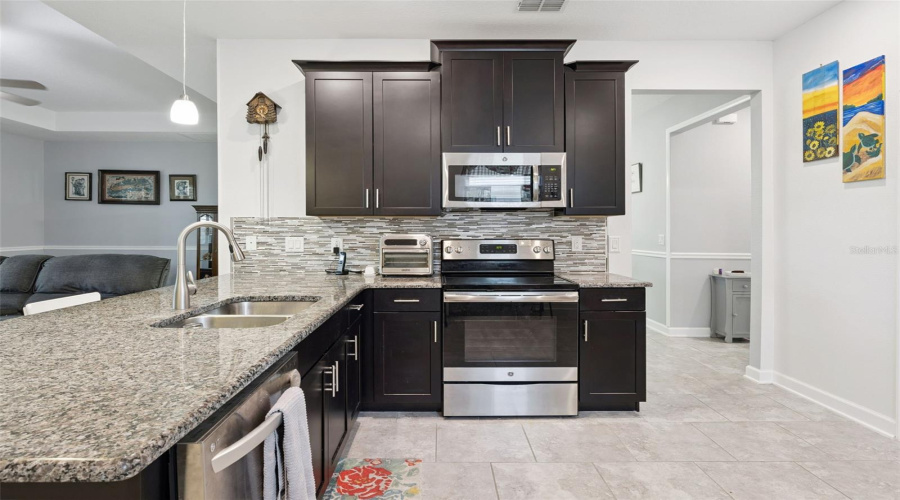 Clermont, Florida 34711, 3 Bedroom Bedrooms, ,2 Bathroombathrooms,Residential,For Sale,Kinley Brooke,0,Mfro6433965