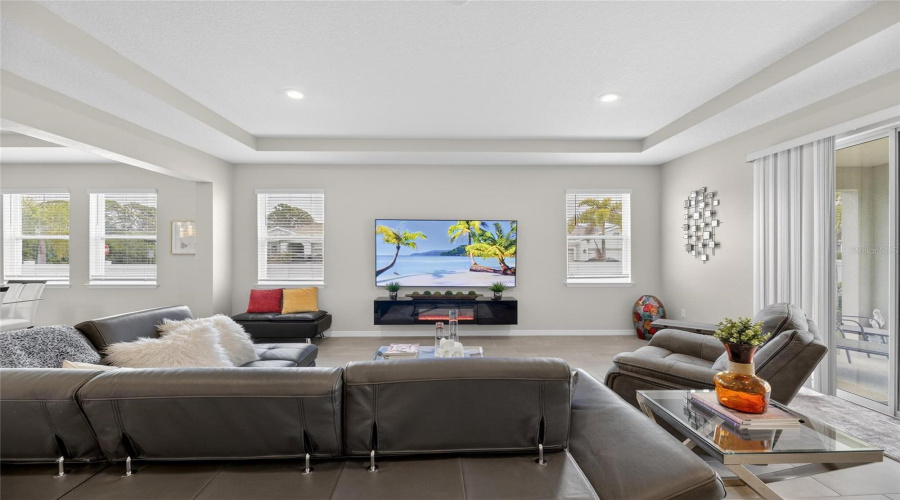 Ruskin, Florida 33570, 4 Bedroom Bedrooms, ,3 Bathroombathrooms,Residential,For Sale,6Th,0,Mfrtb8481858
