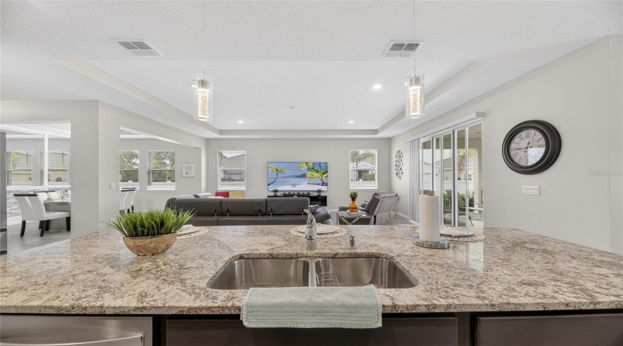 Ruskin, Florida 33570, 4 Bedroom Bedrooms, ,3 Bathroombathrooms,Residential,For Sale,6Th,0,Mfrtb8481858