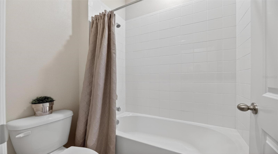 Ruskin, Florida 33570, 4 Bedroom Bedrooms, ,3 Bathroombathrooms,Residential,For Sale,6Th,0,Mfrtb8481858