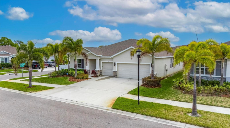 Ruskin, Florida 33570, 4 Bedroom Bedrooms, ,3 Bathroombathrooms,Residential,For Sale,6Th,0,Mfrtb8481858