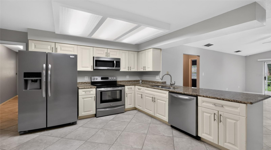New Port Richey, Florida 34655, 3 Bedroom Bedrooms, ,2 Bathroombathrooms,Residential,For Sale,Via Segovia,0,Mfrtb8523322