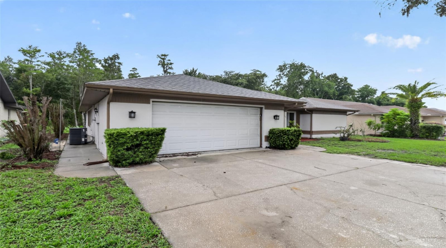 New Port Richey, Florida 34655, 3 Bedroom Bedrooms, ,2 Bathroombathrooms,Residential,For Sale,Via Segovia,0,Mfrtb8523322