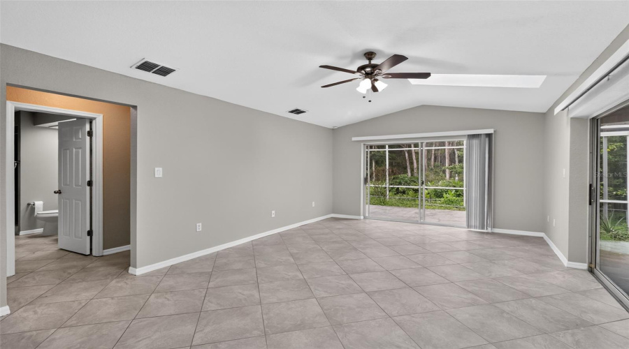 New Port Richey, Florida 34655, 3 Bedroom Bedrooms, ,2 Bathroombathrooms,Residential,For Sale,Via Segovia,0,Mfrtb8523322