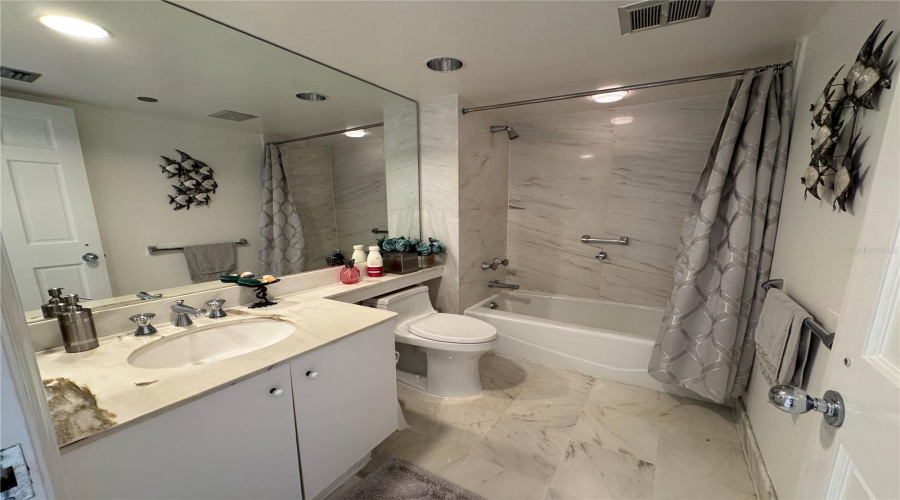 Main Bath With Tub