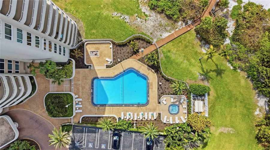 Heated Pool And Spa With Southern Exposure