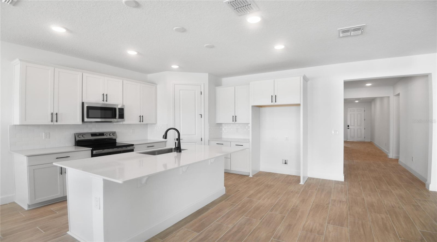 Tavares, Florida 32778, 4 Bedroom Bedrooms, ,3 Bathroombathrooms,Residential,For Sale,Waterstone,0,Mfrs5127278