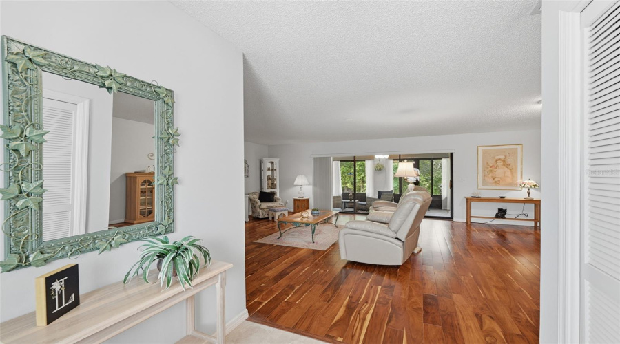 Sun City Center, Florida 33573, 2 Bedroom Bedrooms, ,2 Bathroombathrooms,Residential,For Sale,New Bedford,0,Mfrtb8542835