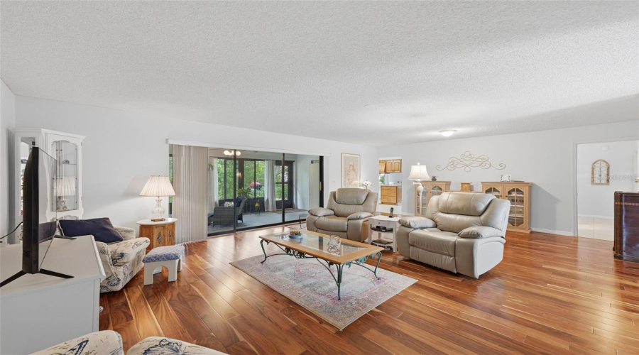 Sun City Center, Florida 33573, 2 Bedroom Bedrooms, ,2 Bathroombathrooms,Residential,For Sale,New Bedford,0,Mfrtb8542835