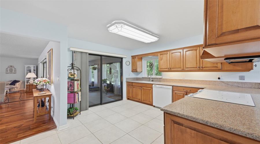 Sun City Center, Florida 33573, 2 Bedroom Bedrooms, ,2 Bathroombathrooms,Residential,For Sale,New Bedford,0,Mfrtb8542835