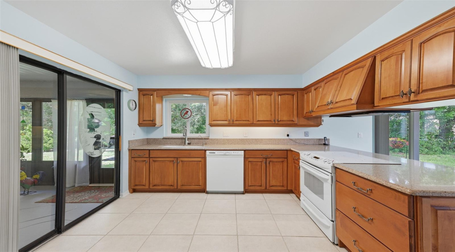 Sun City Center, Florida 33573, 2 Bedroom Bedrooms, ,2 Bathroombathrooms,Residential,For Sale,New Bedford,0,Mfrtb8542835