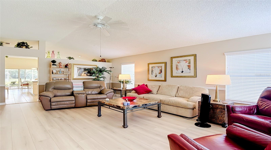 New Port Richey, Florida 34655, 3 Bedroom Bedrooms, ,2 Bathroombathrooms,Residential,For Sale,Craighurst,0,Mfrtb8526609