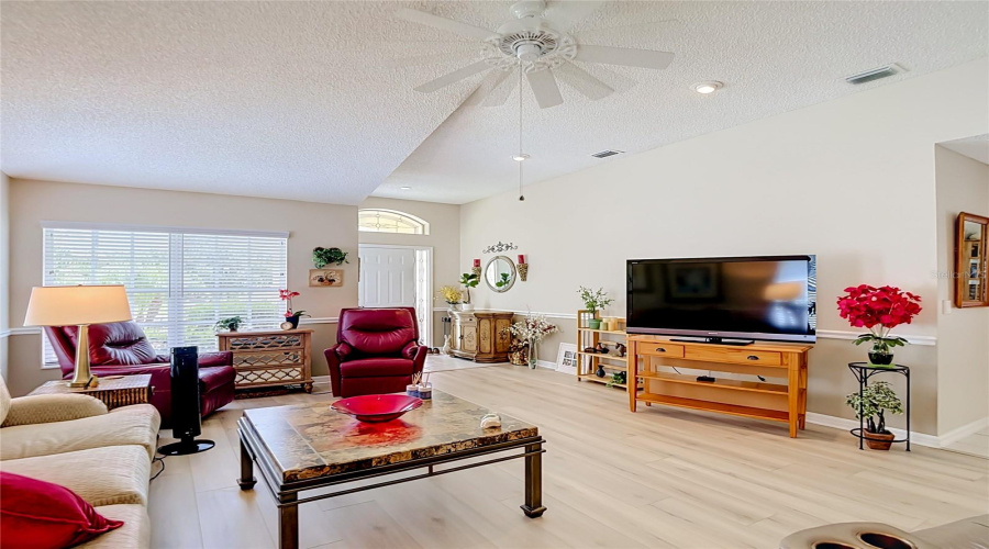 New Port Richey, Florida 34655, 3 Bedroom Bedrooms, ,2 Bathroombathrooms,Residential,For Sale,Craighurst,0,Mfrtb8526609