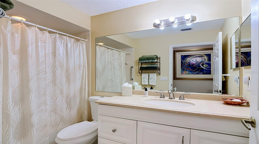 New Port Richey, Florida 34655, 3 Bedroom Bedrooms, ,2 Bathroombathrooms,Residential,For Sale,Craighurst,0,Mfrtb8526609