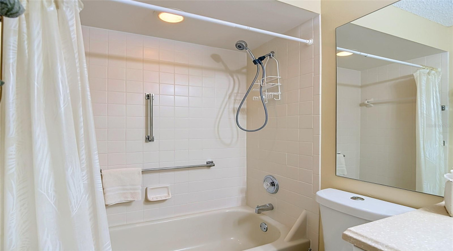 New Port Richey, Florida 34655, 3 Bedroom Bedrooms, ,2 Bathroombathrooms,Residential,For Sale,Craighurst,0,Mfrtb8526609