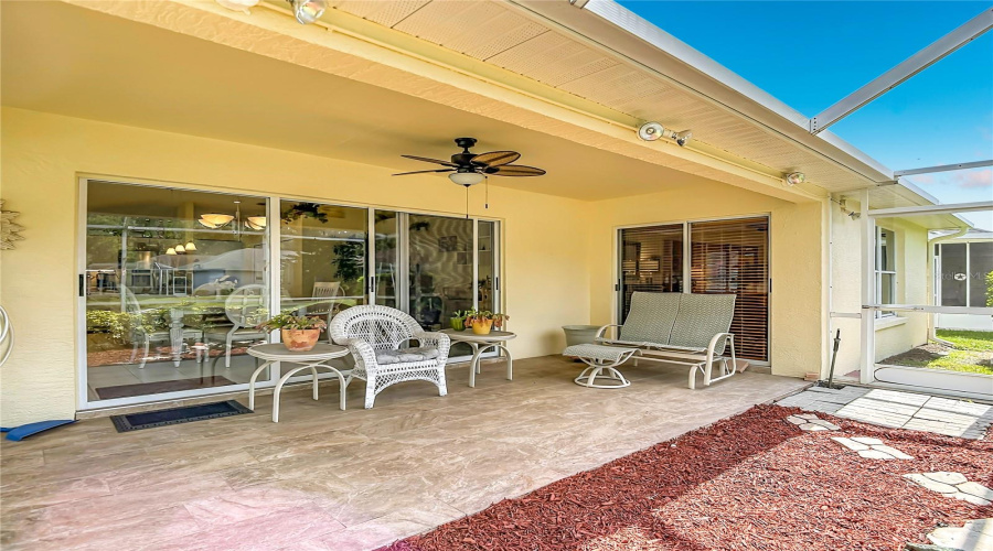 New Port Richey, Florida 34655, 3 Bedroom Bedrooms, ,2 Bathroombathrooms,Residential,For Sale,Craighurst,0,Mfrtb8526609