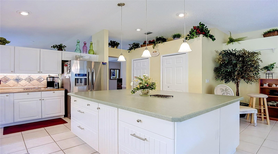 New Port Richey, Florida 34655, 3 Bedroom Bedrooms, ,2 Bathroombathrooms,Residential,For Sale,Craighurst,0,Mfrtb8526609
