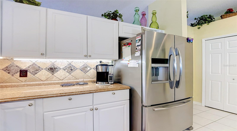 New Port Richey, Florida 34655, 3 Bedroom Bedrooms, ,2 Bathroombathrooms,Residential,For Sale,Craighurst,0,Mfrtb8526609
