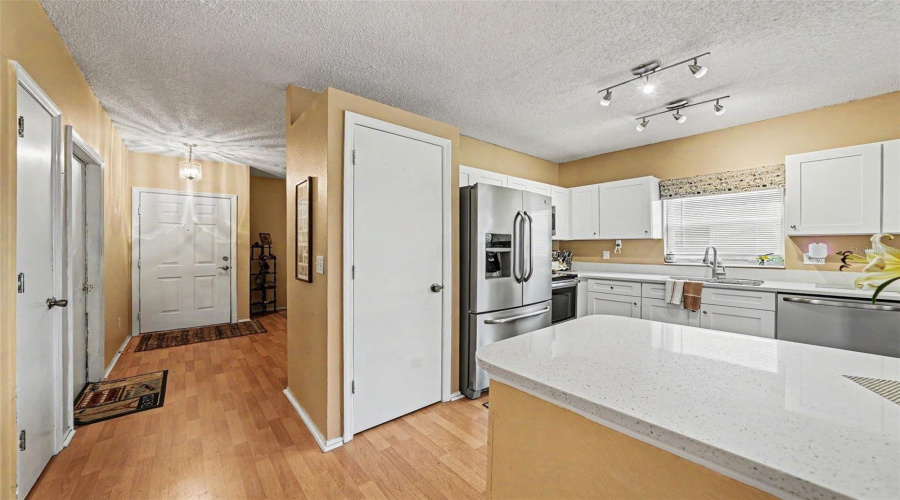 Tampa, Florida 33624, 3 Bedroom Bedrooms, ,2 Bathroombathrooms,Residential,For Sale,Corvette,0,Mfrtb8541754