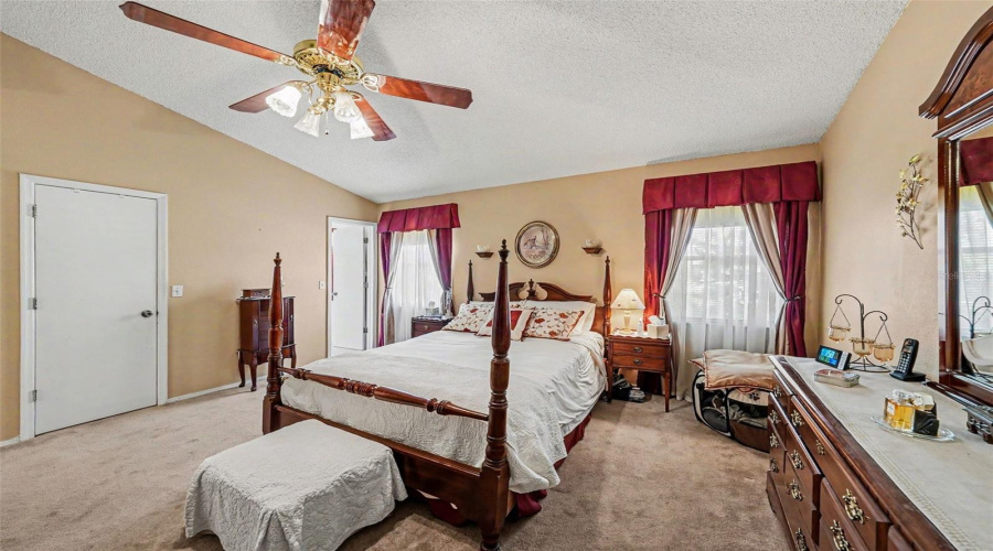 Tampa, Florida 33624, 3 Bedroom Bedrooms, ,2 Bathroombathrooms,Residential,For Sale,Corvette,0,Mfrtb8541754
