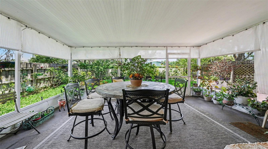 Tampa, Florida 33624, 3 Bedroom Bedrooms, ,2 Bathroombathrooms,Residential,For Sale,Corvette,0,Mfrtb8541754