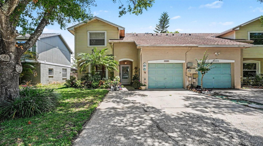 Tampa, Florida 33624, 3 Bedroom Bedrooms, ,2 Bathroombathrooms,Residential,For Sale,Corvette,0,Mfrtb8541754